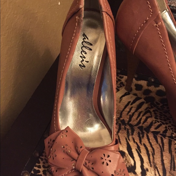 High Heels 👠 - Picture 3 of 7